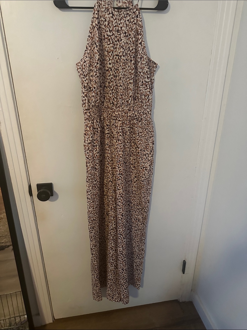 SHEIN multicolored jumpsuit. Perfect to dress up or dress down.
